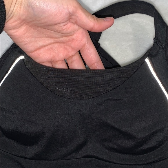 Black Hyba Reflective Details Padded Sports Bra - Picture 9 of 11